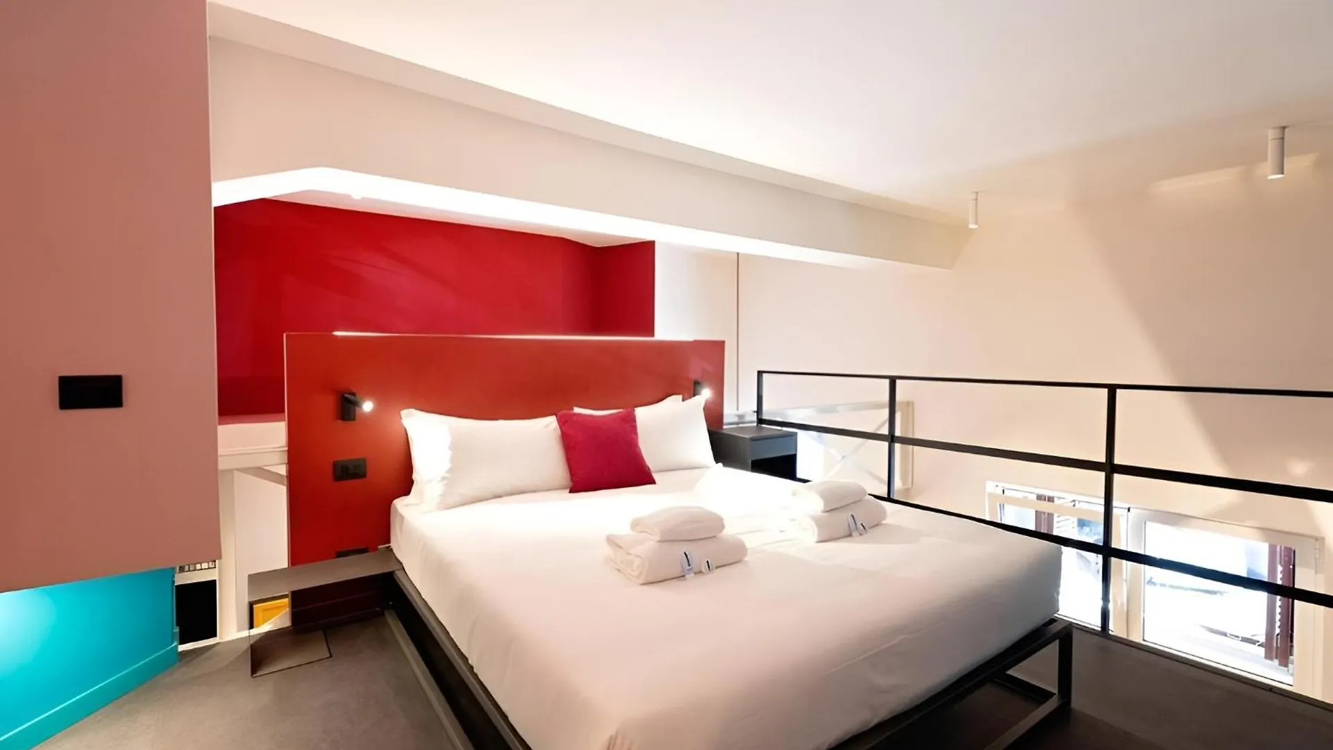 Margot Color Apartment - Trastevere - Loft Di Lusso Rome